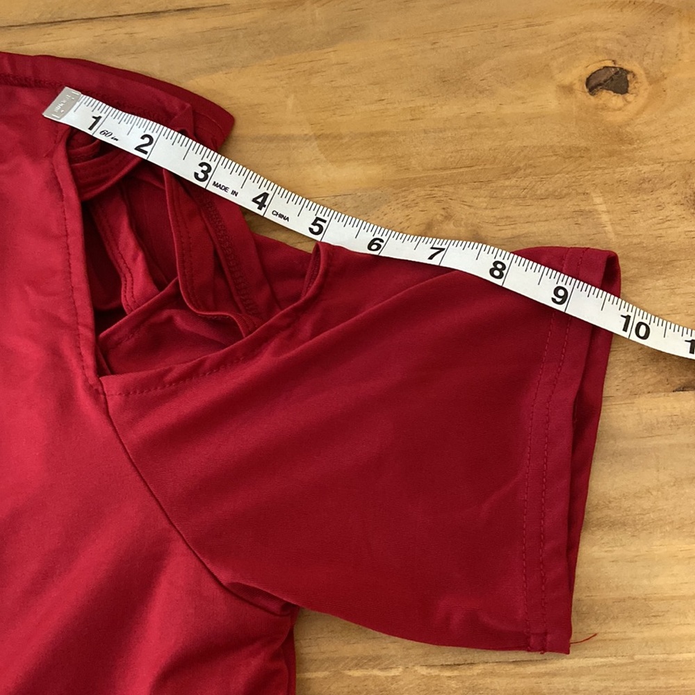 Red cold shoulder top XL Guc - Picture 8 of 11